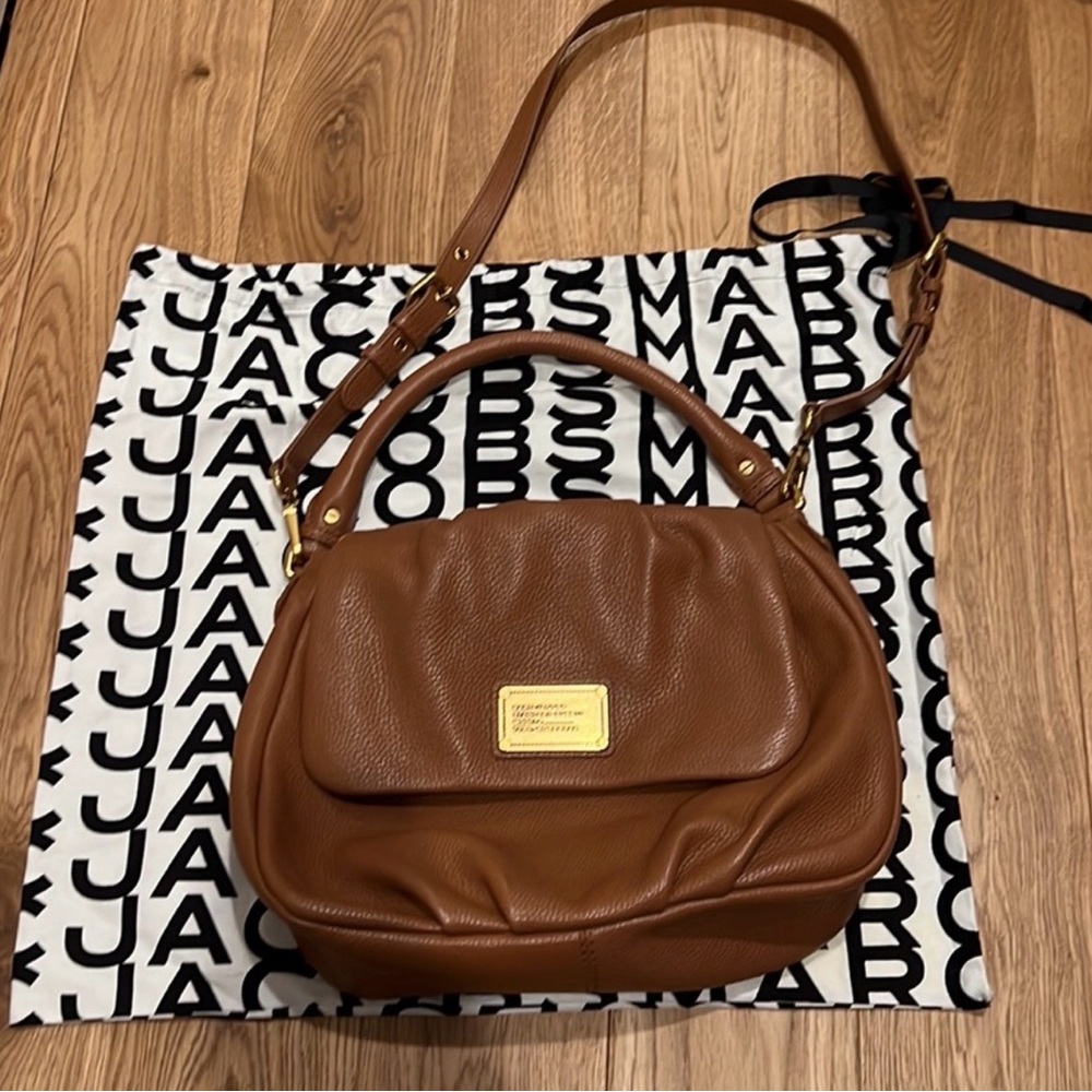 Marc Jacobs Tan Leather Shoulder Bag